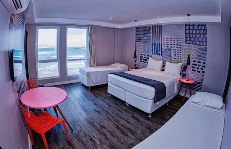 B Hotel