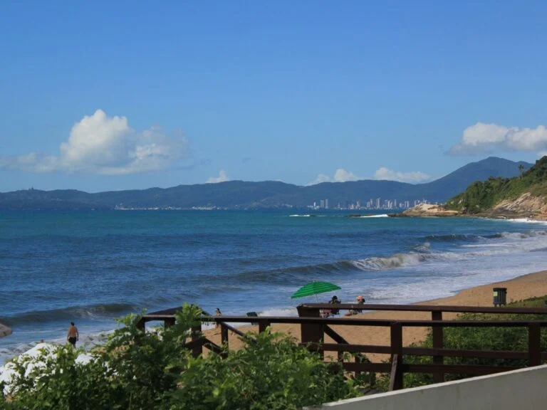 Praia de Laranjeiras