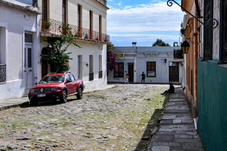 Rua de pedra no bairro histórico de Colonia del Sacramento
