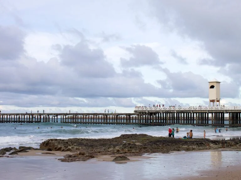 Ponte dos Ingleses, na Praia de Iracema