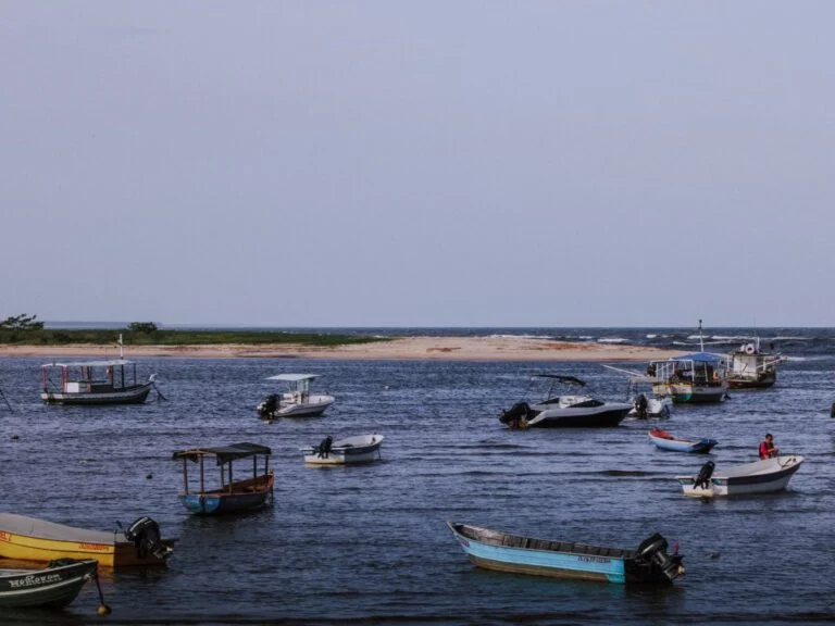 Barcos em Itacaré