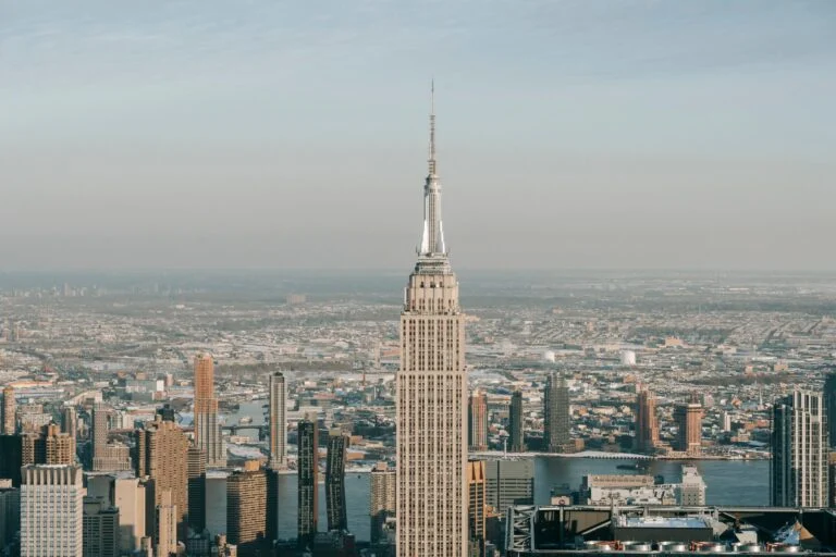 O Empire State e Manhattan vistos do alto