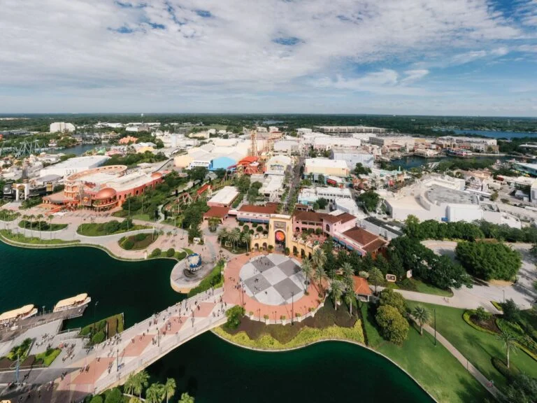 Orlando vista de cima: lagos, resorts e parques