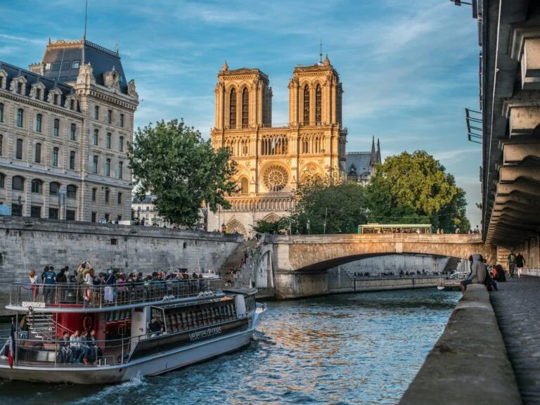 Notre-Dame vista do Sena